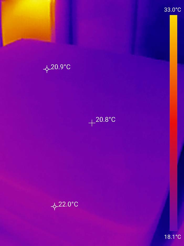 Dieses Bild zeigt die Temperatur der Smood Matratze vor dem Test
