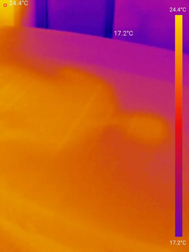 Dieses Bild zeigt die Temperatur der Akrehamn Matratze, 5 Minuten nachdem Tester aufstand